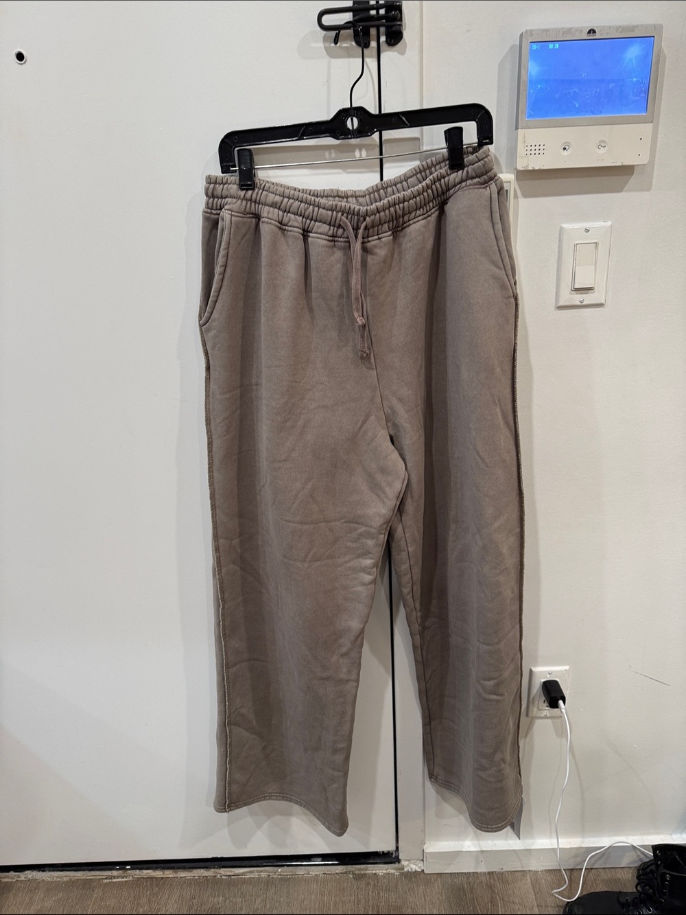 Boohoo Mens Taupe Relaxed Drawstring Joggers